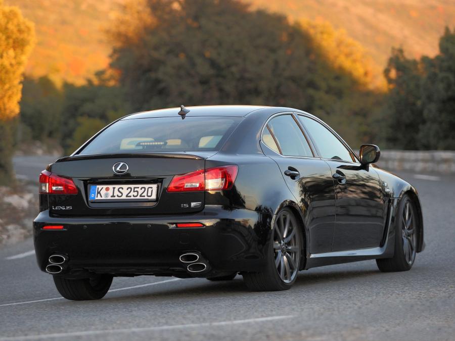 Lexus IS-F 2010 года  (EU) (фото 13 из 22)